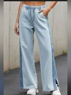 Austin Landing Jeans With Snap Side